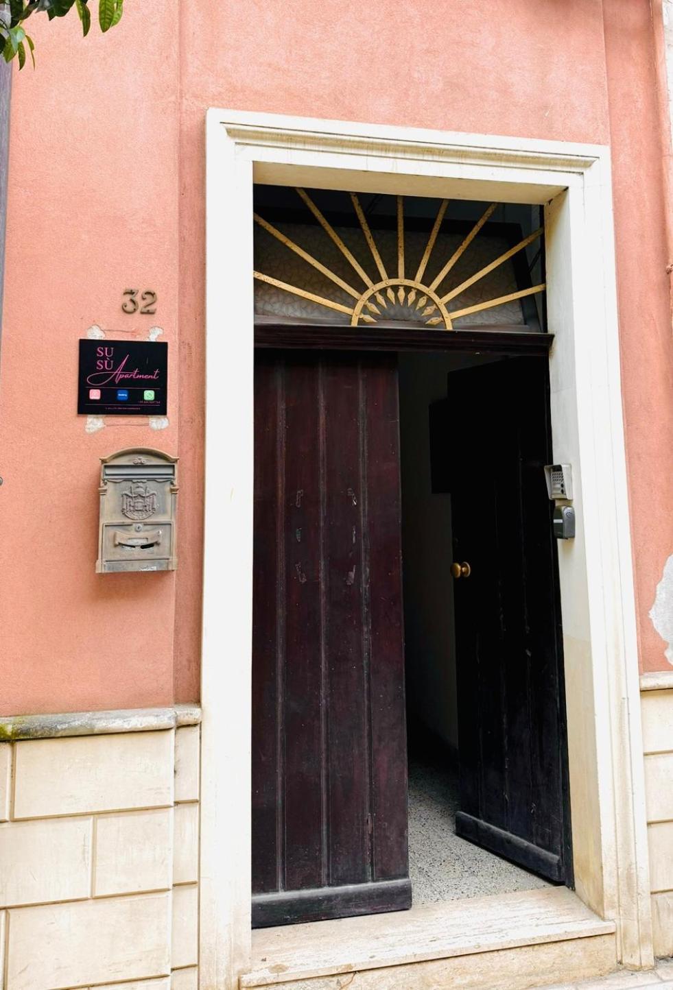 Susu Apartment Brindisi Exterior foto